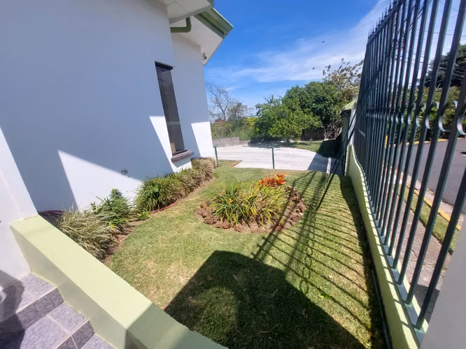 Preciosa casa en Coronado - Imagen 2