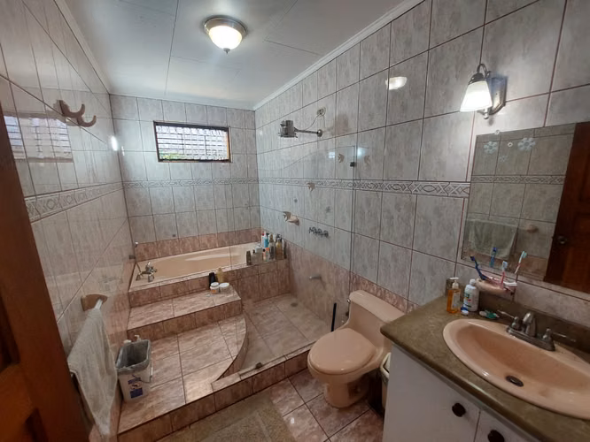 Preciosa casa en Coronado - Imagen 19