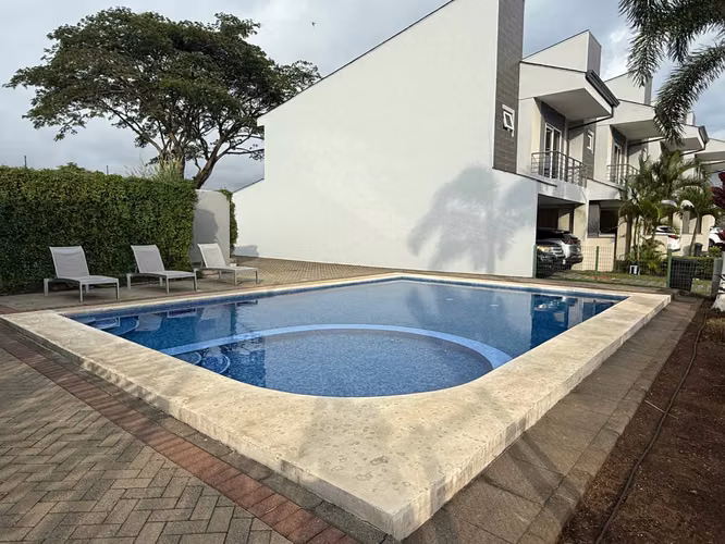CASA DE 3 HABITACIONES Y LINEA BLANCA EN ESCAZÚ, GUACHIPELIN - Imagen 16