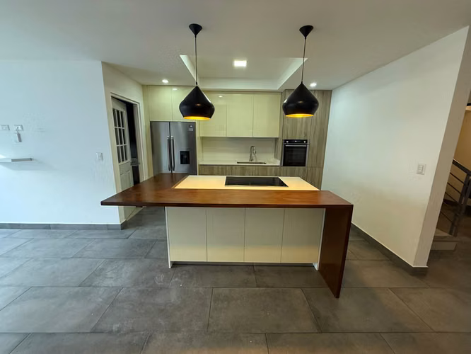 CASA DE 3 HABITACIONES Y LINEA BLANCA EN ESCAZÚ, GUACHIPELIN - Imagen 4