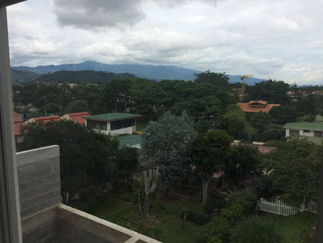 SE ALQUILA PINARES NORTE CERCA DE WALL MART - Imagen 6