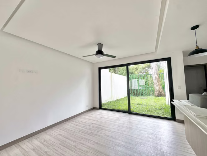 Casa Nueva en Alquiler en Santa Ana – HG - Imagen 4