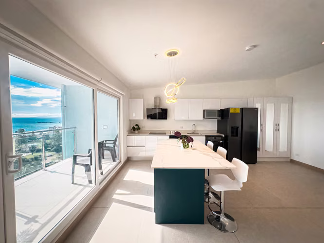 Apartamentos Amoblados en Torre Premium en Jacó, Vista al Mar