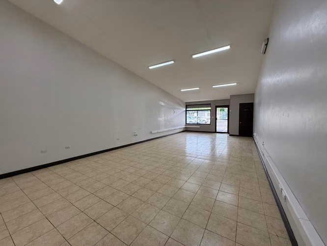 SE ALQUILA - LOCAL COMERCIAL CON EXCELENTE UBICACIÓN – SAN RAFAEL - ALAJUELA - Imagen 3