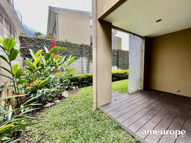 PARA INVERSION! POZOS SUR SANTA ANA! CASA de 3 HAB/2.5BAÑOS/JARDIN/AREAS SOCIALES - Imagen 6