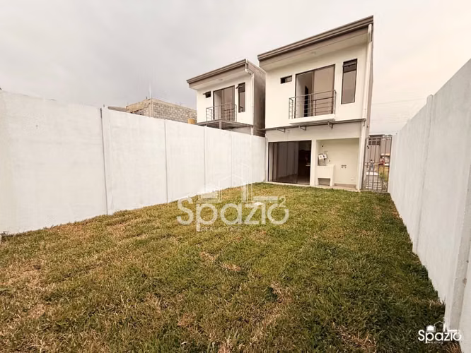 Casa en condominio a la venta cerca de Belén