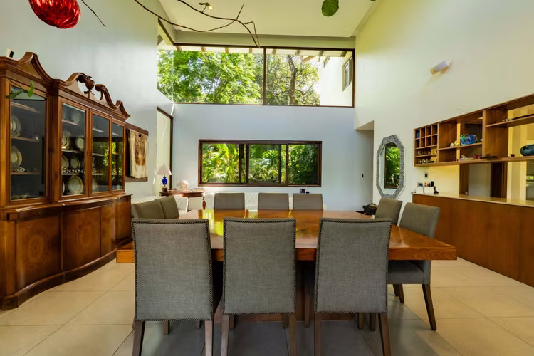 Finca de Lujo en La Guácima | 1 Ha, 7 Habitaciones, Piscina, Ranchos y Privacidad Total - Imagen 6