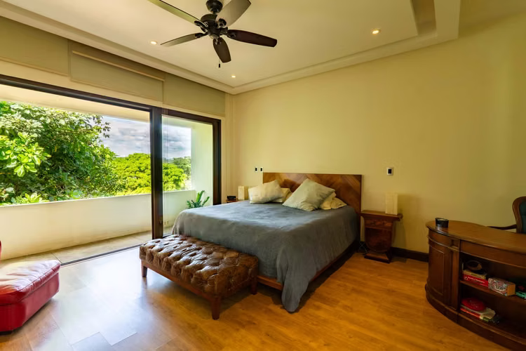 Finca de Lujo en La Guácima | 1 Ha, 7 Habitaciones, Piscina, Ranchos y Privacidad Total - Imagen 9