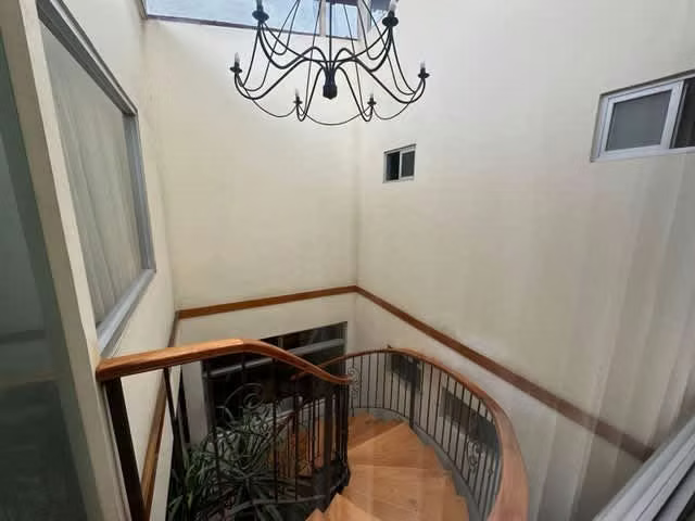 Venta de edificio en Anselmo Llorente Tibás