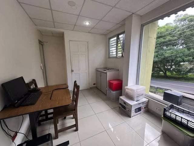 Venta de edificio en Anselmo Llorente Tibás