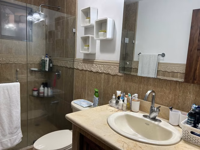 Alquiler de hermosa casa amueblada  en Condominio Villas De Valencia -Escazú. - Imagen 9