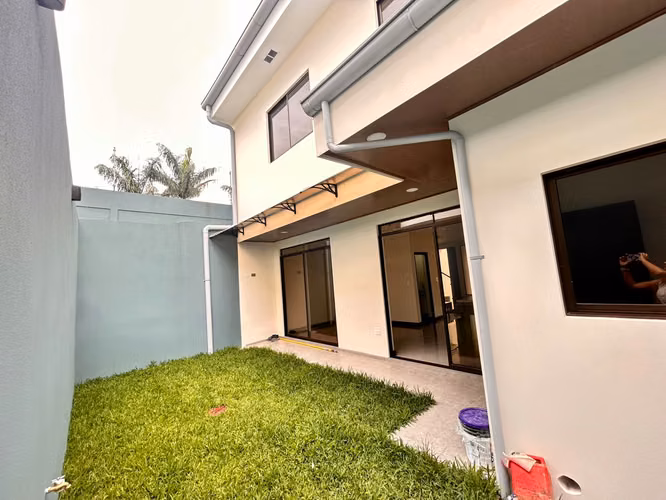 id 41071 Viva la experiencia de estrenar casa en un condominio de lujo - Imagen 11