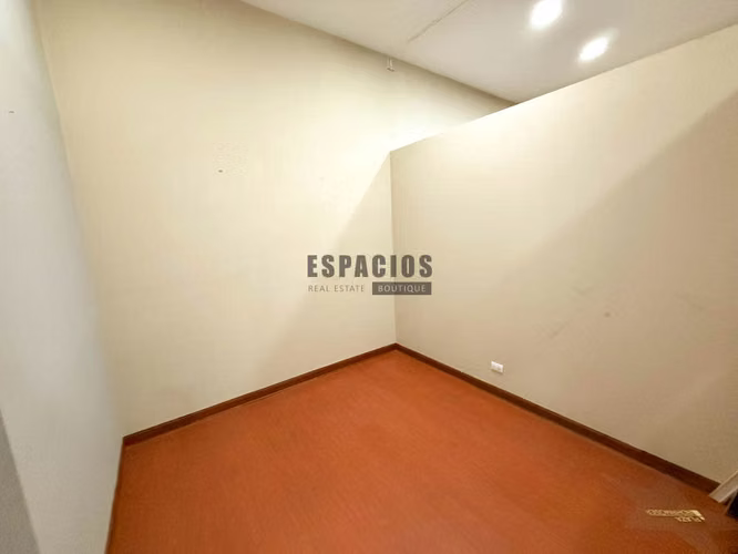 ALQUILER DE LOCAL COMERCIAL EN PLAZA ROHRMOSER
