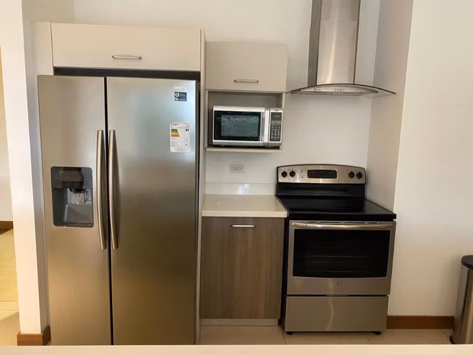 Alquiler De Exclusivo Apartamento En Distrito 4 - Imagen 3