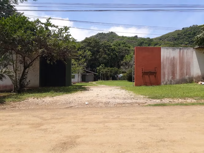 GANGA! 5 Bodegas + Casa en Nicoya, Brisas del Cerro | Oportunidad para Inversionistas