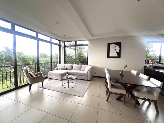 Venta de apartamento en Curridabat, Colinas de Montealegre. EL OLIVAR