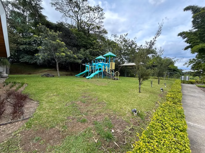 SE VENDE LINDO LOTE EN HACIENDA ESPINAL - SAN RAFAEL ALAJUELA