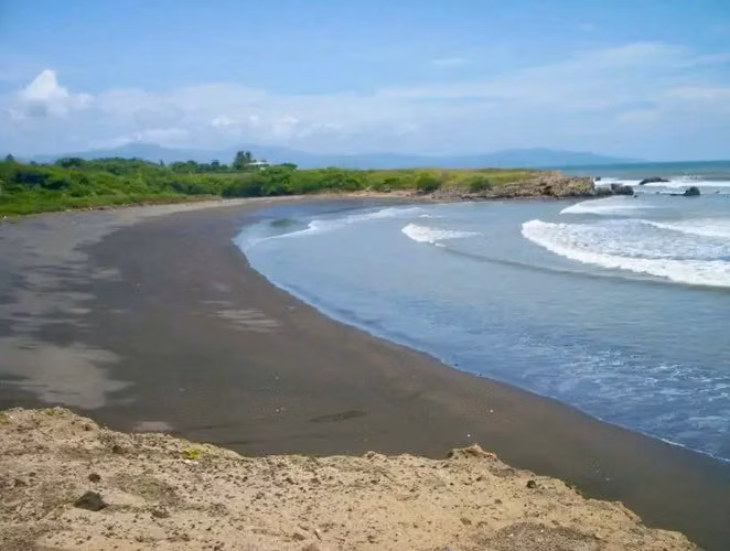 Terreno de 2,027 m² con Vista al Mar en Guacalillo - Imagen 13