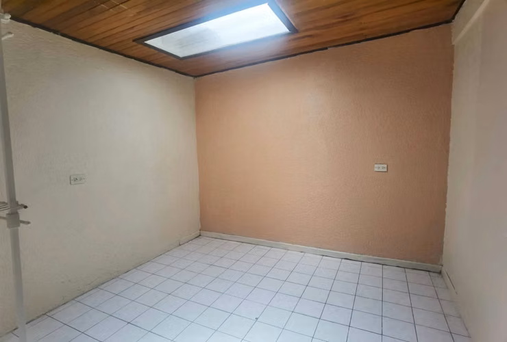 id 40928 Venta de terreno con 5 apartamentos para inversión San Diego
