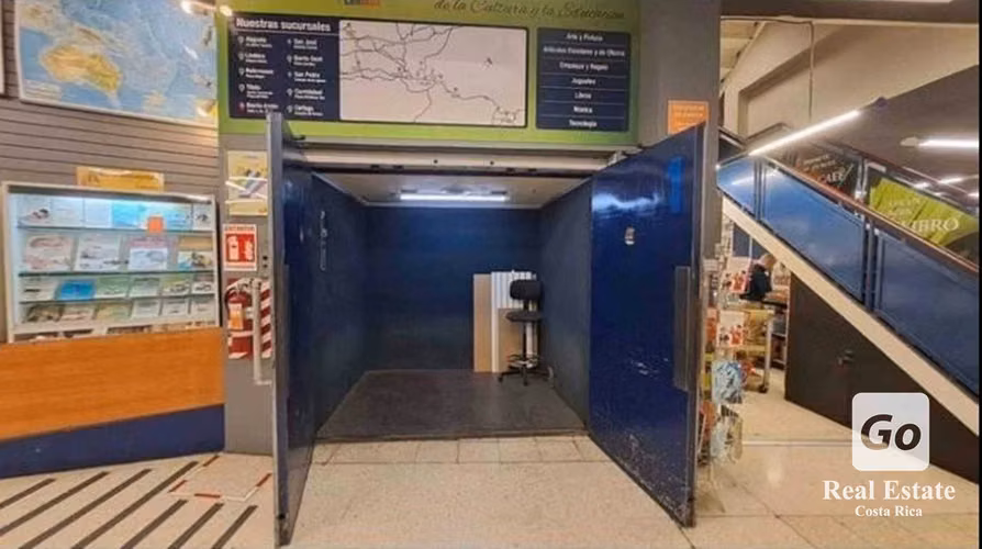 Venta o Alquiler de Edificio Comercial en Zona de Alto Tránsito, San Jose