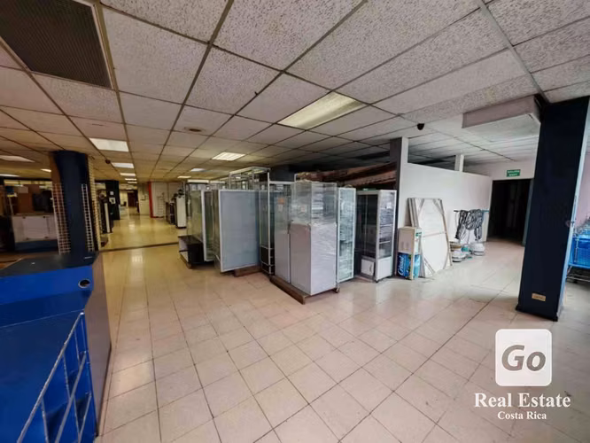 Venta o Alquiler de Edificio Comercial en Zona de Alto Tránsito, San Jose