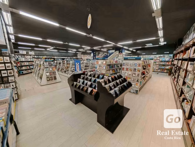 Venta o Alquiler de Edificio Comercial en Zona de Alto Tránsito, San Jose