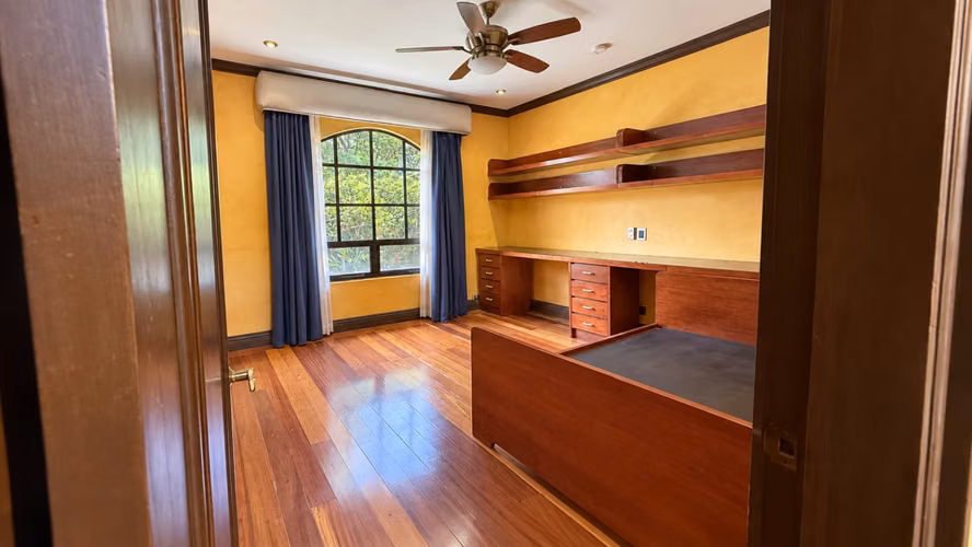 Venta Casa en Heredia Belén La Cañada | Piscina, Jardín y Casa de Huéspedes - Imagen 27