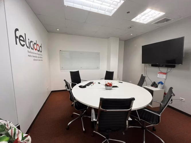 Oficina Premium en Tibás – 1,216 m² totalmente equipada - Imagen 4