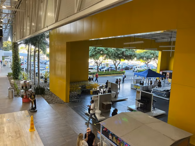 Oficina Premium en Tibás – 1,216 m² totalmente equipada - Imagen 12