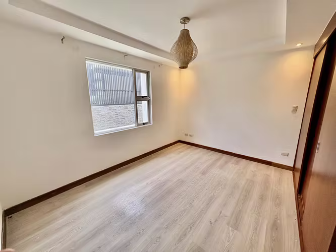 ALTOS DEL HORIZONTE! CASA ESQUINERA INDEPENDIENTE DE 3 HAB + 2.5 BAÑOS Y JARDIN