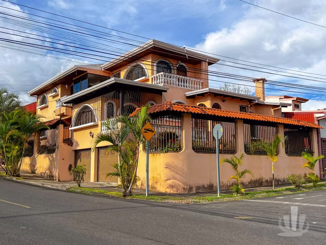 Casa en Venta en Residencial Cifuentes