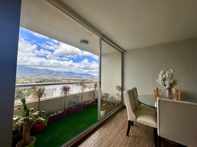 Apartamento en piso 7 con inquilino para inversión  en condominio Bellavista - Imagen 1