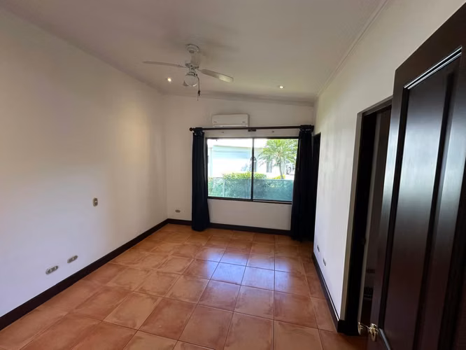 Venta de casa en Residencial Parque Valle del Sol, Lindora Pozos Santa Ana - Imagen 14