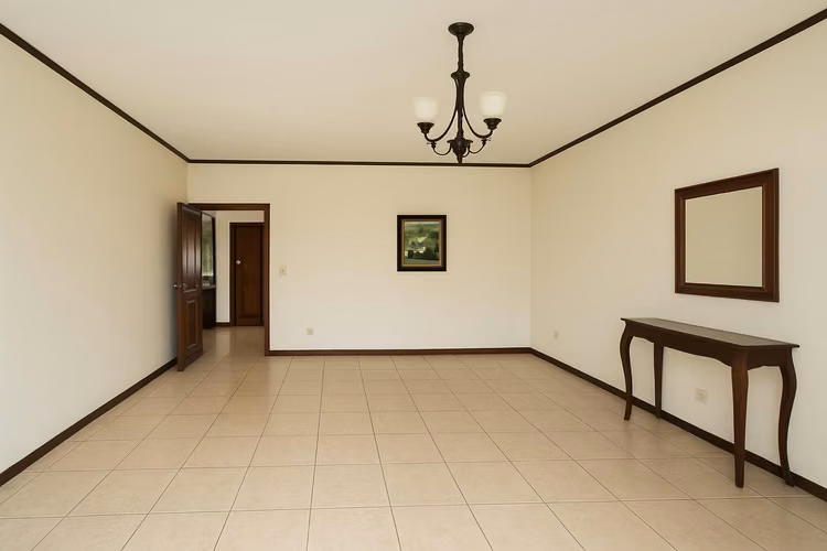Con solo $30,000 de prima y mensualidad $1850, esta casa puede ser de usted - Imagen 6