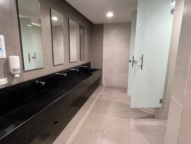 Oficina Corporativa Lista para Operar en Expreso Tibás – 274 m² - Imagen 9