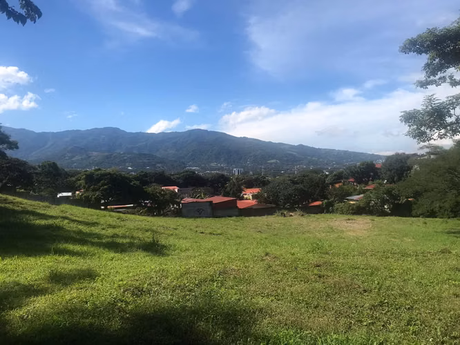 Venta de Propiedad en Santa Ana. ID 41458