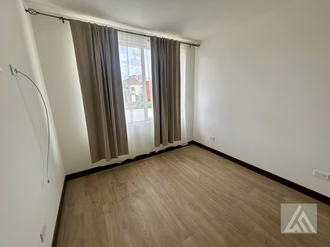 Se Alquila Casa como Nueva en Condominio Hacienda El Cafeto, Ribera de Belén - Imagen 13