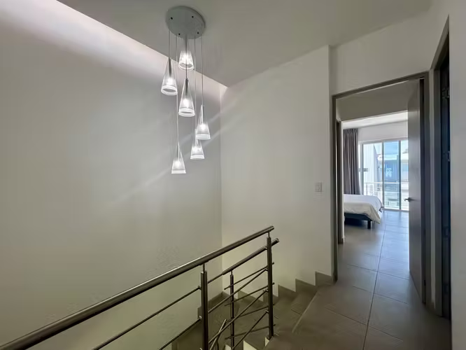 ALQUILER CASA CON PATIO GRANDE 4 HAB + SALA DE TV, 2.5 BA, 3 PARQ,  CONDOMINIO LA ARBOLEDA, BELEN. - Imagen 14