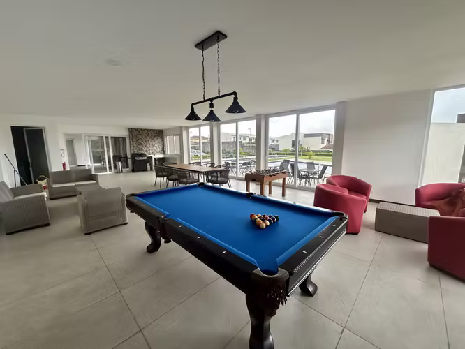 Se Alquila Casa como Nueva en Condominio Hacienda El Cafeto, Ribera de Belén - Imagen 3