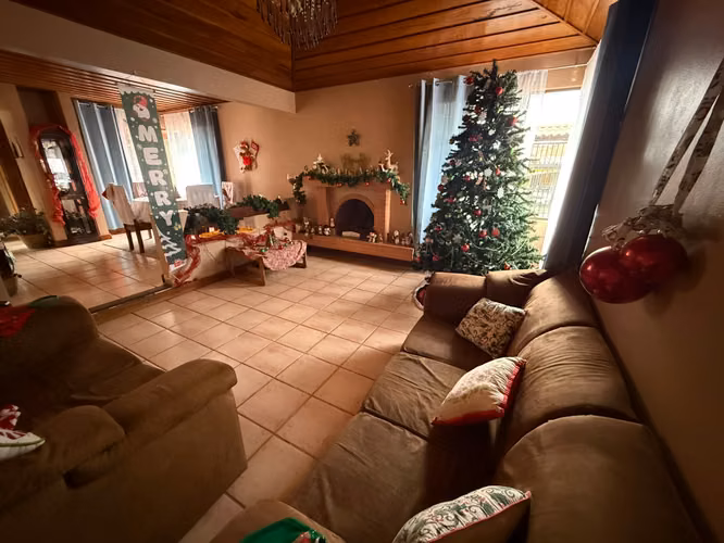 Venta casa de 4 habitaciones en San Francisco de Coronado