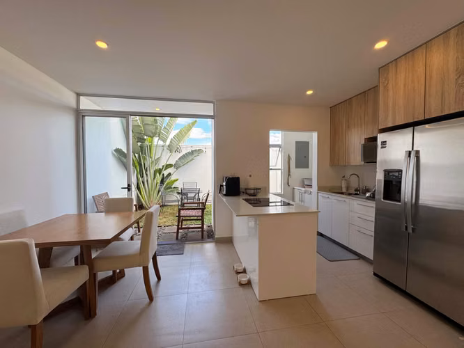 ALQUILER DE CASA EN CONDOMINIO, SANTA ANA - Imagen 3