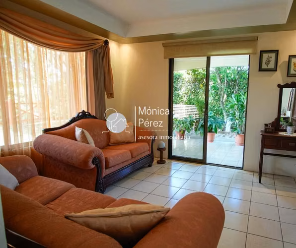 IMPECABLE CASA EN SARCHÍ