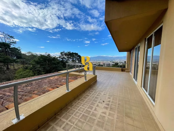 Alquiler de apartamento amueblado con amplia terraza en Escazú
