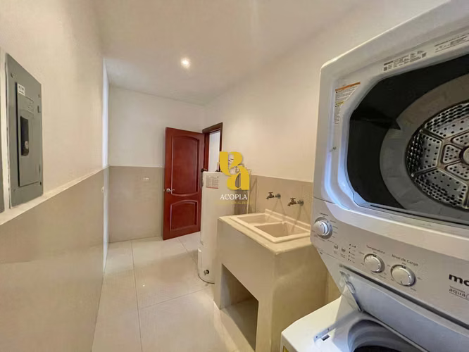 Alquiler de apartamento amueblado con amplia terraza en Escazú - Imagen 14