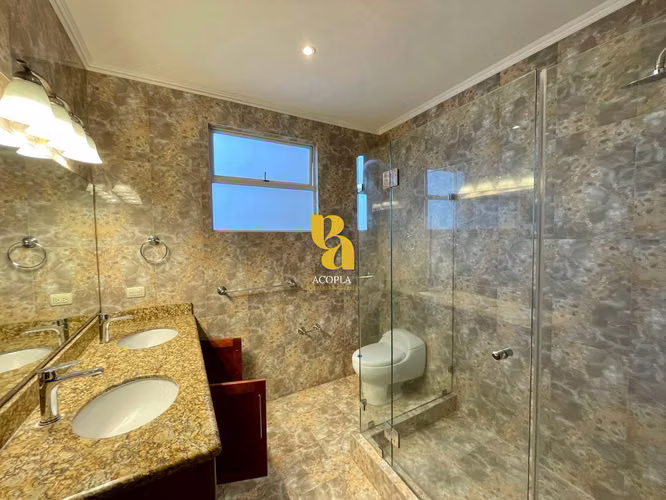 Alquiler de apartamento amueblado con amplia terraza en Escazú - Imagen 9