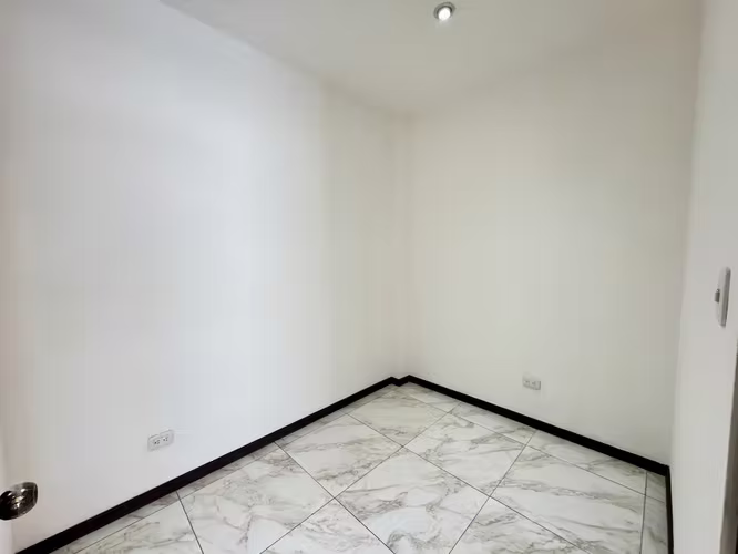 Se alquila local comercial en San Pedro, Montes de Oca (AD) - Imagen 11