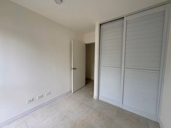 Se alquila hermoso Apartamento en Condominio Monte Alto, Curridabat