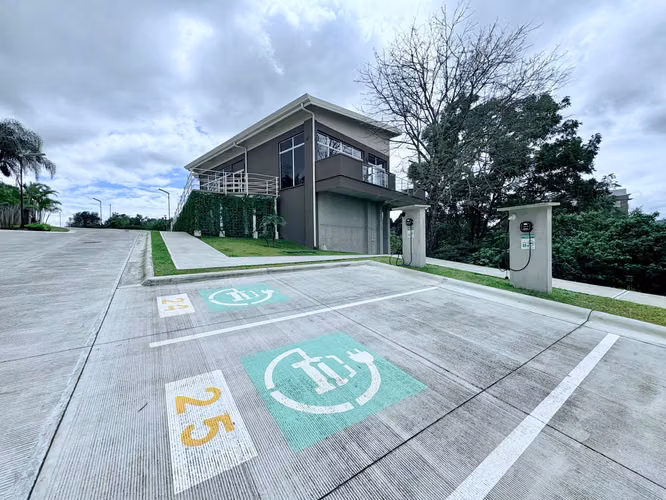 Se alquila hermoso Apartamento en Condominio Monte Alto, Curridabat