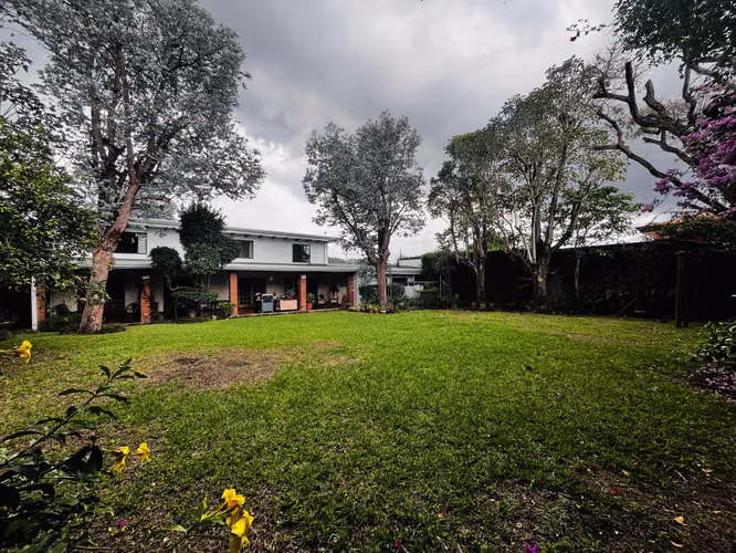 id 37236 Venta de Casa en Curridabat