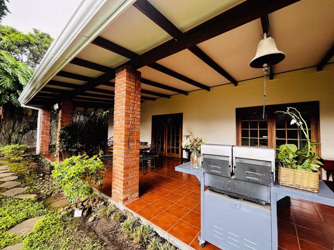 id 37236 Venta de Casa en Curridabat